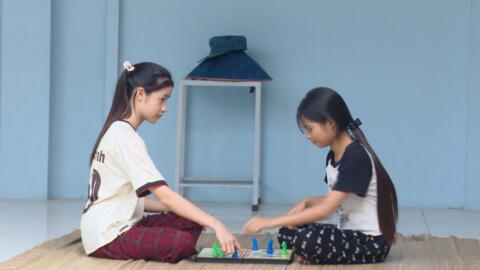 Phụ huynh loay hoay “giải bài toán hè” cùng con trẻ