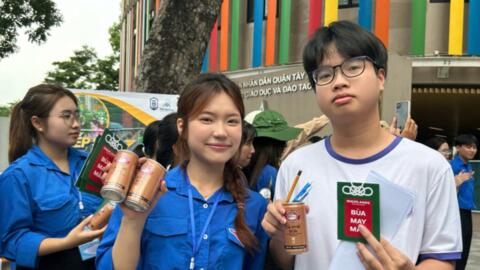 Hành trình áo xanh gửi năng lượng, tiếp niềm tin cho sĩ tử