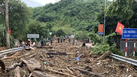 Tập trung giúp nhân dân khắc phục hậu quả thiên tai