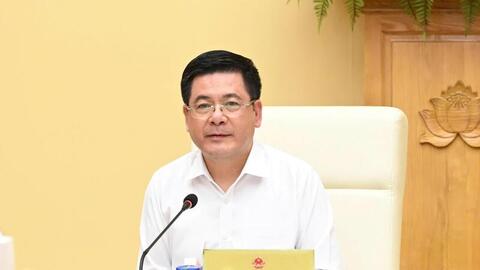 Bộ Công Thương họp về tình hình và giải pháp đảm bảo cung cấp điện