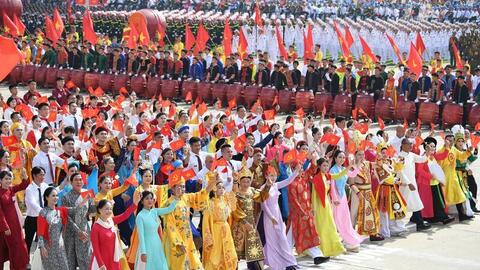 Rực rỡ sắc màu 'văn hóa Việt' trong ngày hội non sông