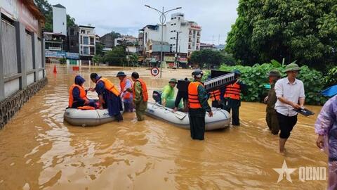Vingroup hỗ trợ 500 tỷ đồng cho đồng bào bị thiệt hại do bão số 10 (Bualoi)