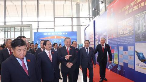 Tổng Bí thư Tô Lâm nhấn mạnh 3 yêu cầu và 5 định hướng công tác trọng tâm với Đảng bộ Chính phủ