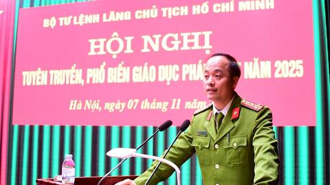 Tuyên truyền nâng cao ý thức chấp hành pháp luật trong Bộ tư lệnh Lăng Chủ tịch Hồ Chí Minh