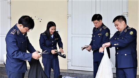 Hà Tĩnh: Tiêu hủy gần 20.000 sản phẩm hàng hóa vi phạm