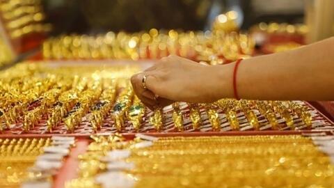 Giá vàng hôm nay (trưa 21-11): Vẫn neo ở vùng giá rất cao