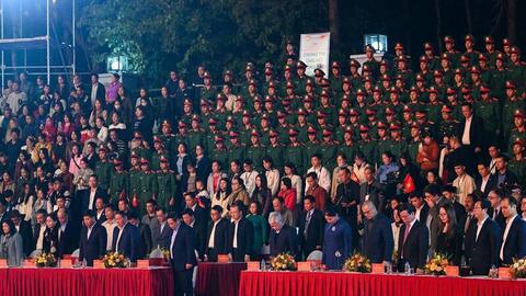 Thủ tướng: Bảo tồn, phát huy văn hóa các dân tộc là nhiệm vụ thường xuyên, lâu dài