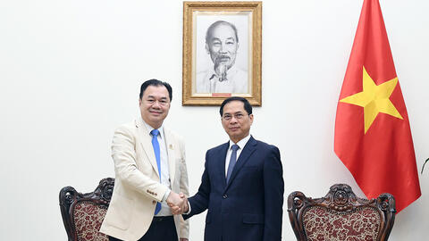 Phó Thủ tướng đề nghị Tập đoàn Phongsupthavy phối hợp triển khai dự án điện