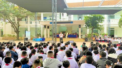 Học viện Hải quân tuyên truyền cho hơn 4.000 giáo viên, học sinh về truyền thống Quân đội
