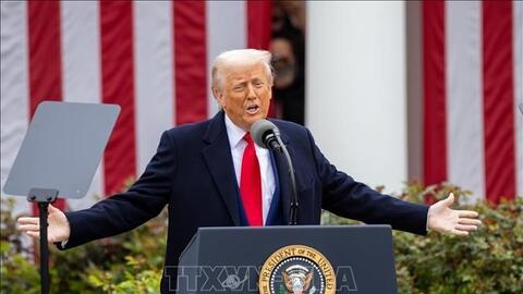 Tổng thống Mỹ ca ngợi thành tựu kinh tế sau 11 tháng tại nhiệm