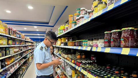 Khánh Hòa mở cao điểm chống buôn lậu, hàng giả dịp tết Bính Ngọ