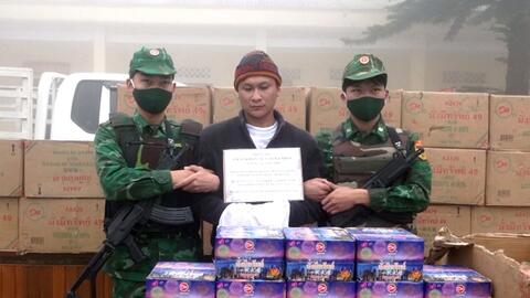 Thanh Hóa: Bắt giữ đối tượng người Lào vận chuyển hơn 1 tấn pháo hoa nổ vào Việt Nam