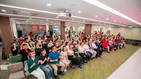 Gần 400 đơn vị máu từ Chương trình hiến máu Chủ nhật đỏ 2026