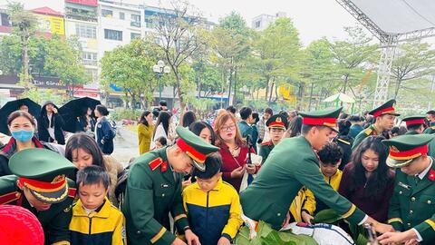 Học viện Hậu cần: Gói trọn yêu thương - Ấm tình ngày Tết