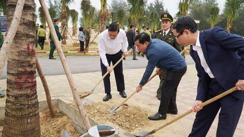 Quảng Trị: 22.800ha rừng tập trung, 3,5 triệu cây xanh trồng trong năm 2026