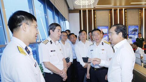 Chủ tịch UBND TP Hồ Chí Minh thăm và làm việc tại Binh đoàn 20