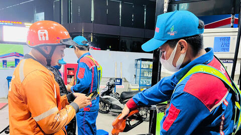 Giá xăng dầu hôm nay 11/3/2026: Giảm mạnh