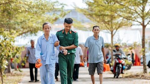 Điều kiện xem xét trợ cấp hằng tháng với người phục vụ chiến trường Tây Nam được Huân chương Chiến công