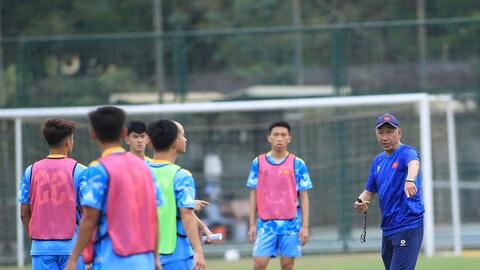 U19 Việt Nam gọi thêm cầu thủ, xuất hiện thủ môn Việt kiều cao 1m83