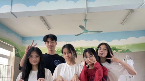 Sinh viên Đại học Bách Khoa Hà Nội mở lớp học SAT miễn phí