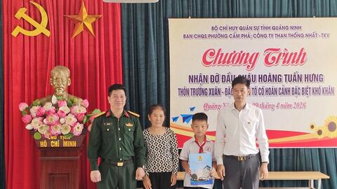 Quảng Ninh: Chung tay đỡ đầu học sinh có hoàn cảnh đặc biệt khó khăn tại Cô Tô