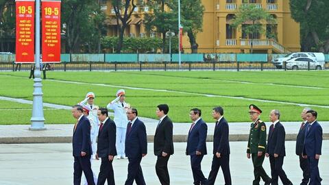 Lãnh đạo Đảng, Nhà nước vào Lăng viếng Chủ tịch Hồ Chí Minh và tưởng niệm các Anh hùng liệt sĩ