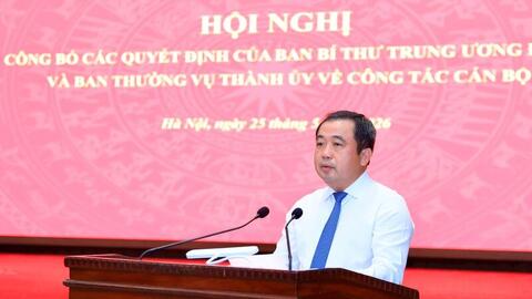 Hà Nội công bố quyết định nhân sự tại nhiều cơ quan, địa phương
