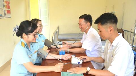 Học viện Phòng không - Không quân lấy sức khỏe bộ đội làm trung tâm