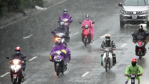 Thời tiết hôm nay (16-6): Nhiều khu vực có mưa rào và dông, khả năng xảy ra lốc, sét, gió giật mạnh