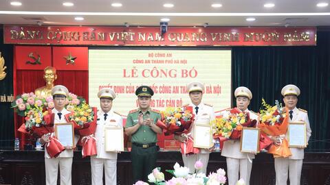 Công an Hà Nội: Công bố các quyết định về công tác cán bộ