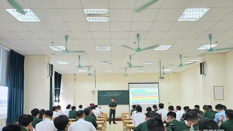 Vững bước trên chặng đường mới