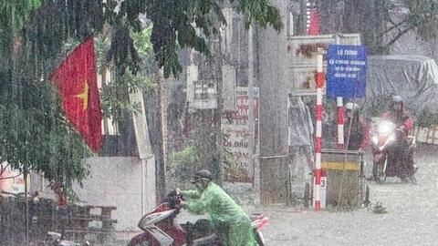 Thời tiết hôm nay (18-8): Bắc Bộ bước vào đợt mưa lớn