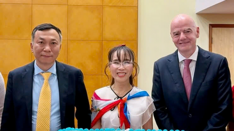 Một khung hình đặc biệt: FIFA, Bóng đá Việt Nam và Vietjet