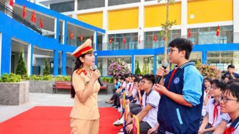 Phối hợp tuyên truyền an toàn giao thông cho học sinh