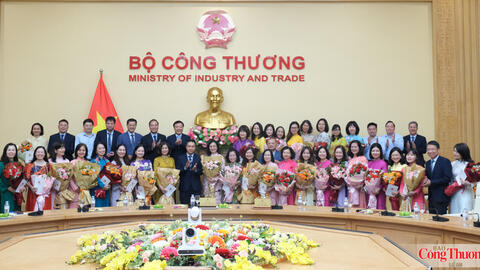 Bộ Công Thương tổ chức gặp mặt nhân Ngày Phụ nữ Việt Nam