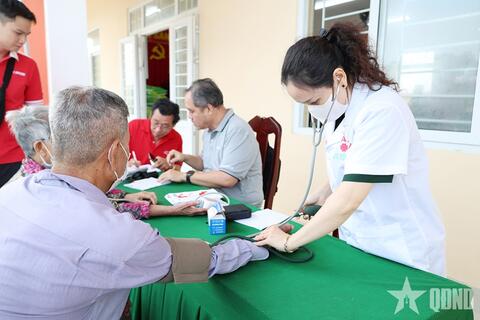 <a href="/doi-song" title="Đời sống" rel="dofollow">Đời sống</a>