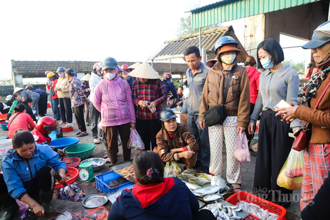 Lưu giữ ‘hồn quê’ và phong vị Tết qua những phiên chợ Hà Tĩnh