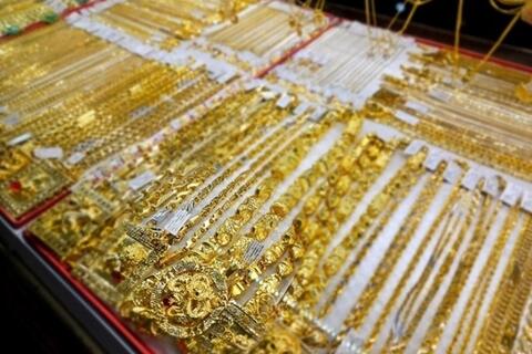 Giá vàng hôm nay (trưa 18-3): Giữ ở mức cao