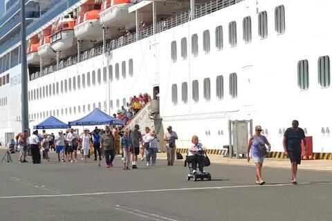 Khánh Hòa tăng tốc cho mục tiêu 9 tỷ USD từ du lịch