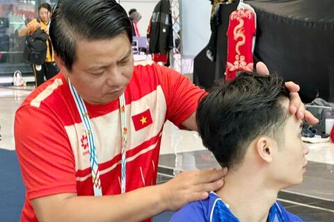 Đẩy mạnh y học thể thao, nâng cao sức khỏe nhân dân