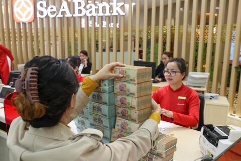 Ngân hàng tăng tốc vốn, cổ tức tiếp tục “nóng”