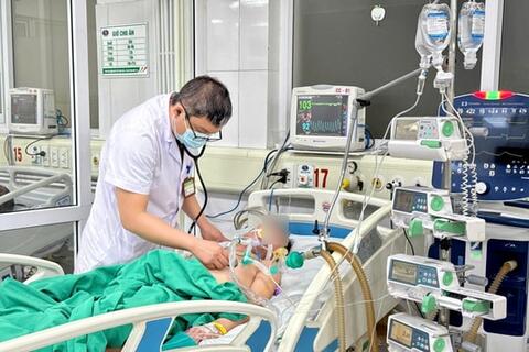 An sinh xã hội trước “cơn lốc” chi phí y tế hiện đại