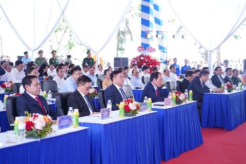 Nghệ An: Khởi công dự án nhiệt điện LNG Quỳnh Lập gần 60.000 tỷ đồng