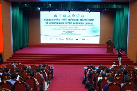 Bệnh viện Quân y 103 tăng cường hợp tác trong ngành phẫu thuật thần kinh