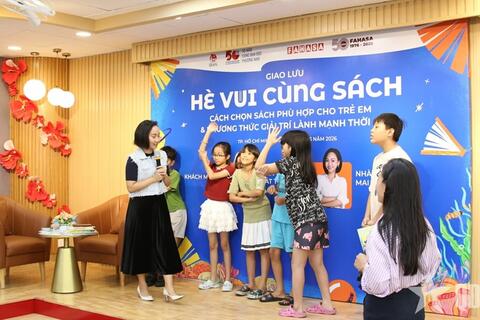 Cách chọn sách cho trẻ và giải trí lành mạnh thời 4.0
