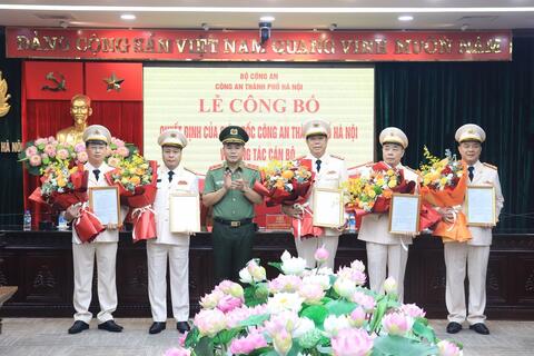 Công an Hà Nội: Công bố các quyết định về công tác cán bộ