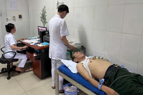 Giải pháp tiết kiệm hàng trăm triệu đồng của bác sĩ quân y