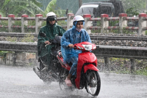 Thời tiết hôm nay (17-7): Miền Bắc có mưa vừa, mưa to và dông