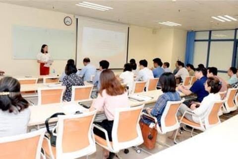 Điều kiện được cử đi đào tạo sau đại học đối với công chức