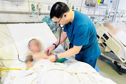 Bệnh viện Hữu nghị Việt Đức cứu sống bệnh nhi bị đa chấn thương nghiêm trọng